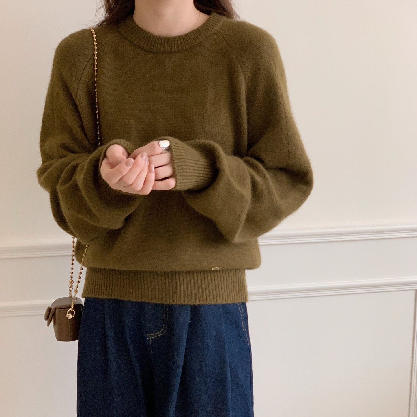 Glove Embroidery Wool sweater