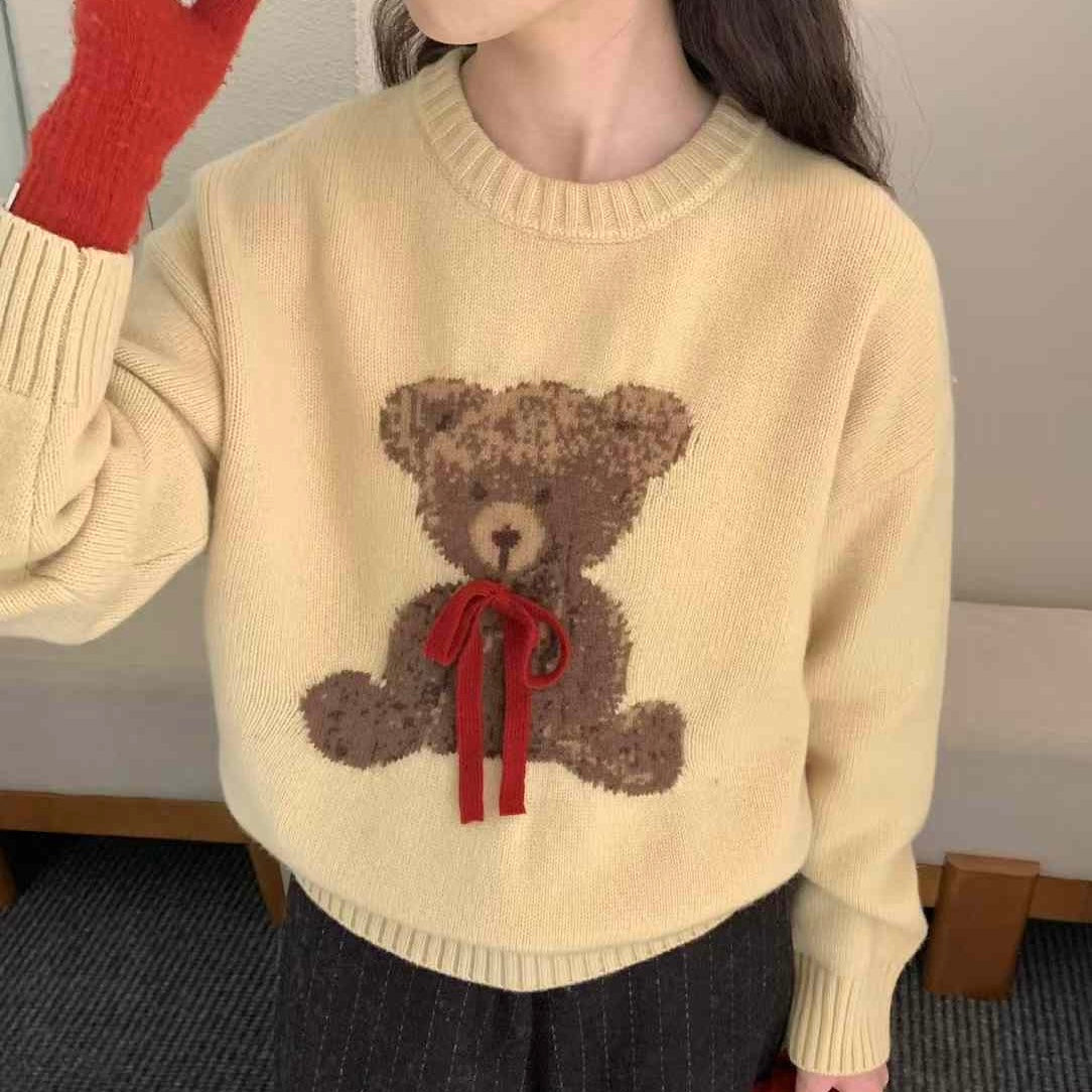 Bear wool sweater