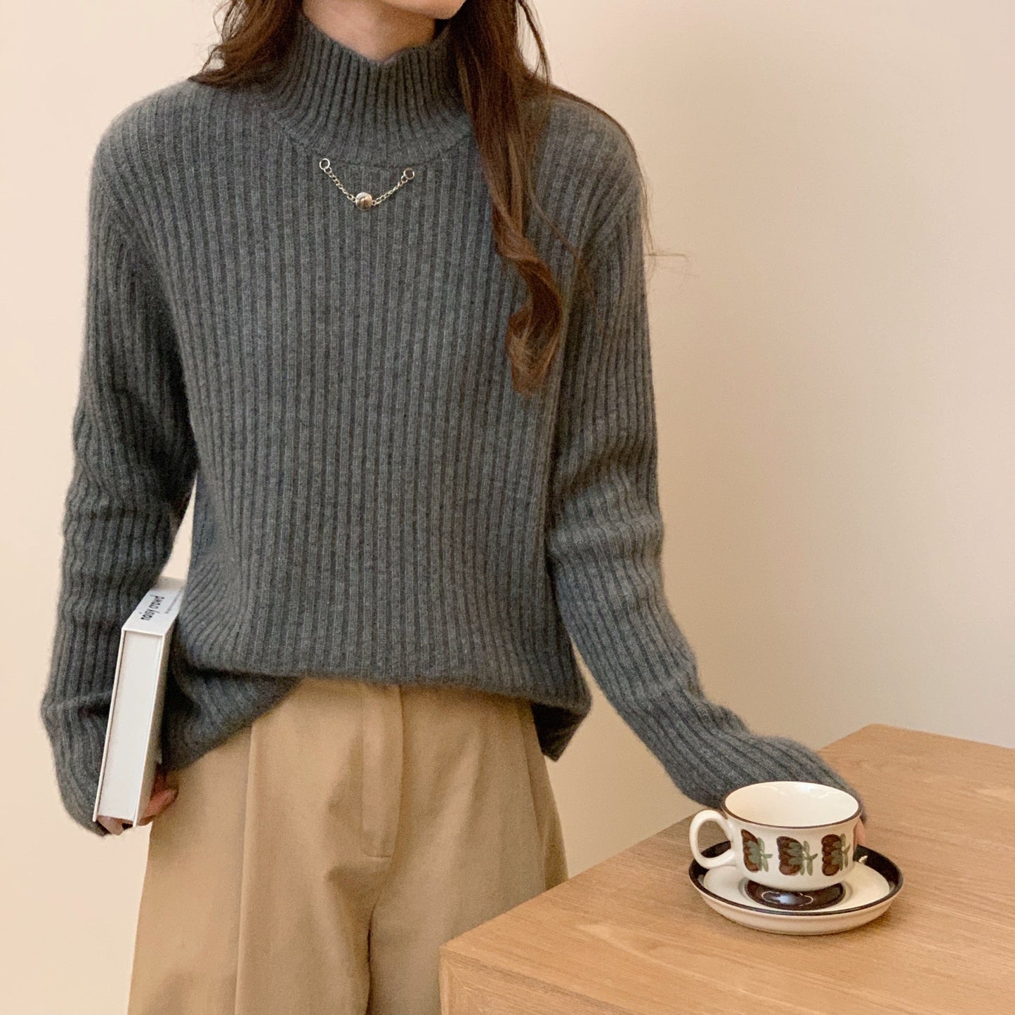 Turtle Neck Wool Sweater