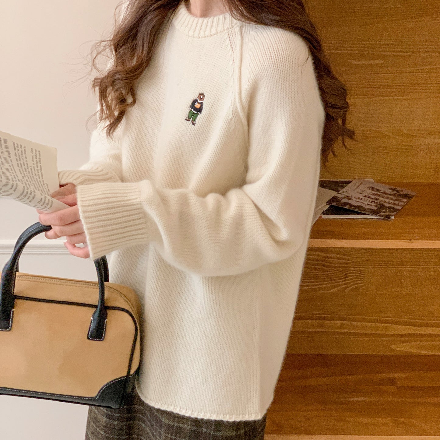 Bear Embroidery Wool Pull over Sweater