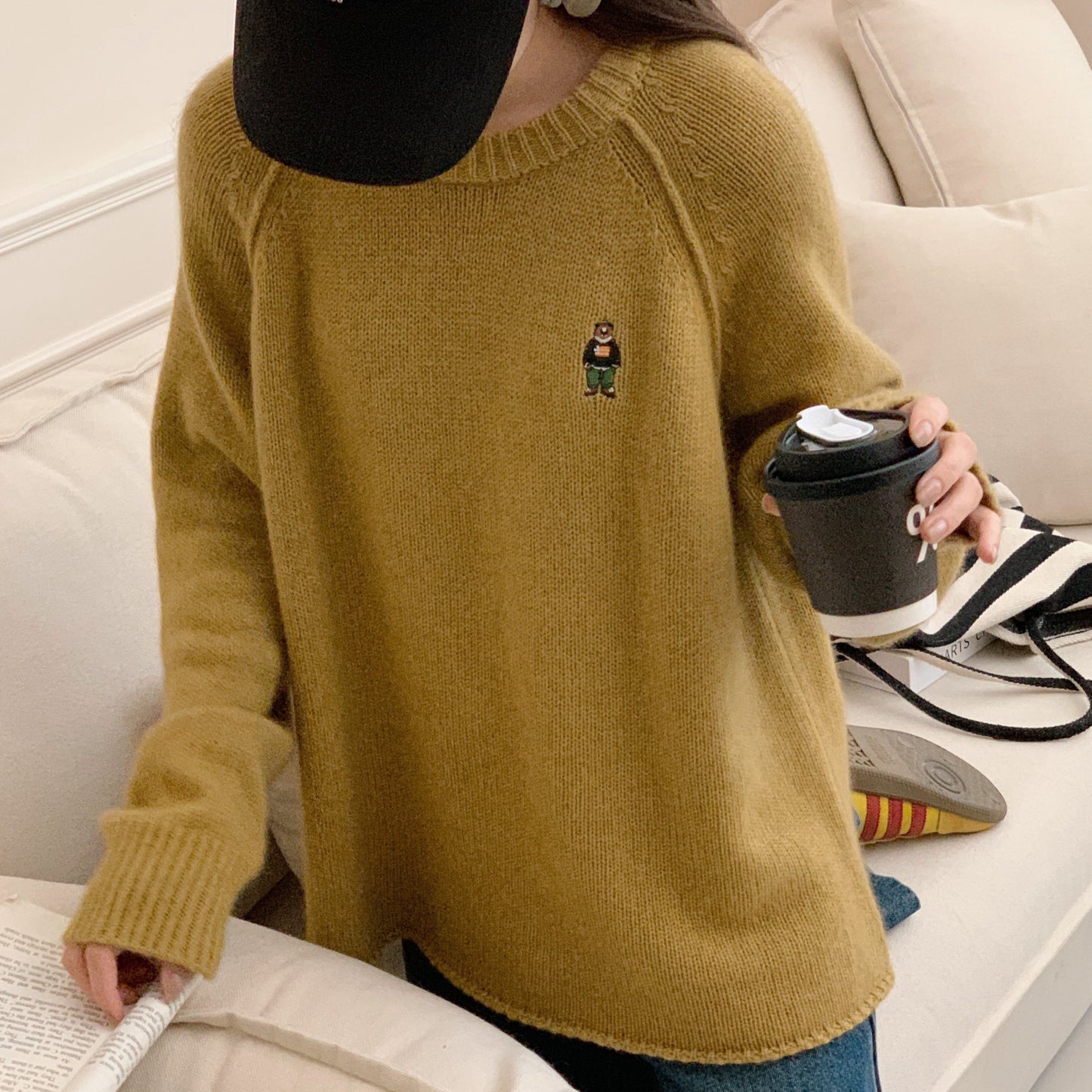 Bear Embroidery Wool Pull over Sweater