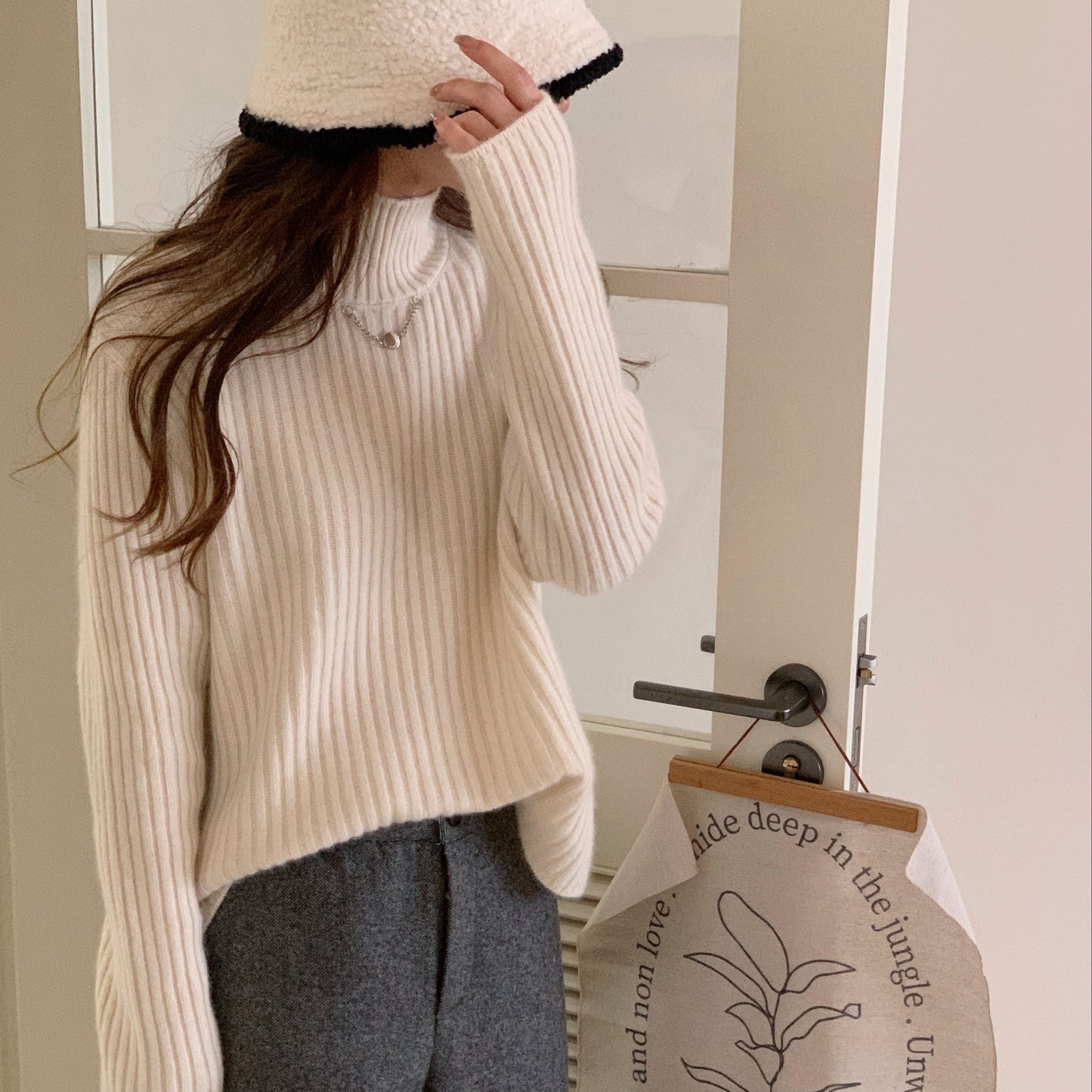 Turtle Neck Wool Sweater